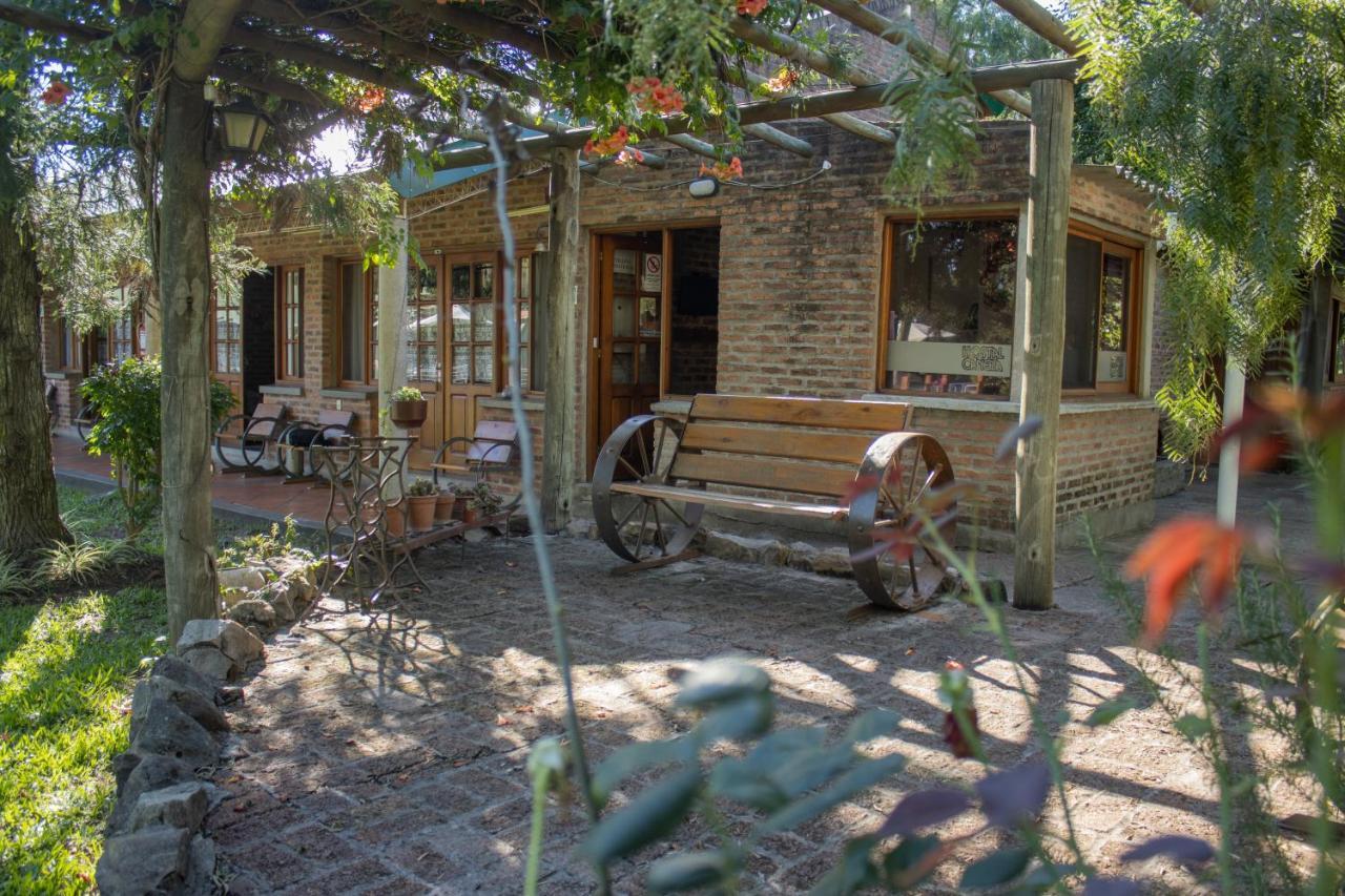 Hostal Canela Termas del Daymán Εξωτερικό φωτογραφία